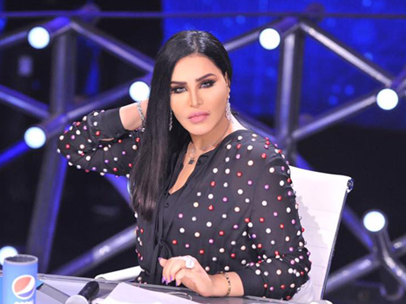 اضغط لمشاهدة الفيديو: موقف محرج للنجمة أحلام في برنامج أرب أيدول!